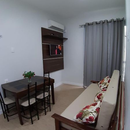 Apartamento Ilha Dos Patos Ingleses Na Beira Do Mar Florianópolis الغرفة الصورة
